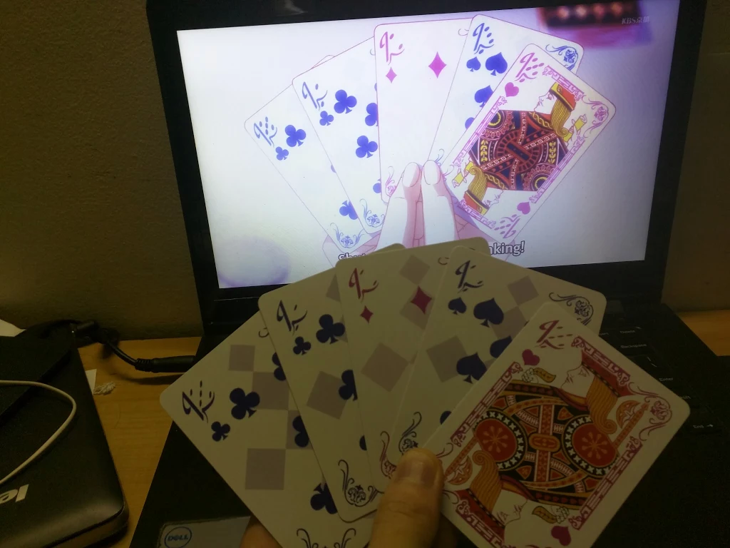 Comparison of face cards